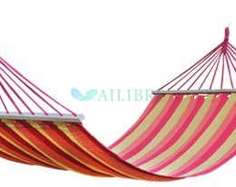 Hamaca Invidual de Lona con Palos de Madera